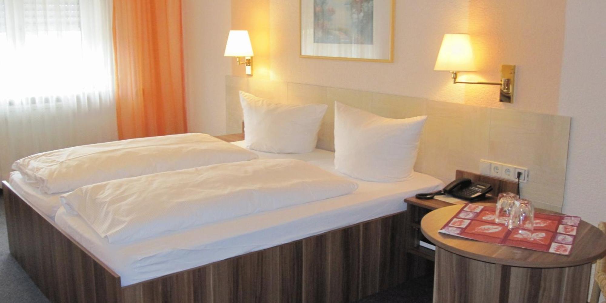 Hotel Sonne Карлсруэ Экстерьер фото