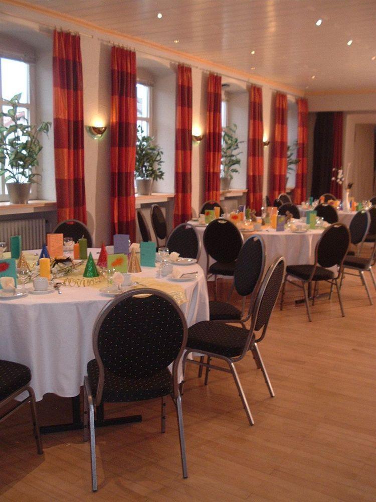 Hotel Sonne Карлсруэ Экстерьер фото