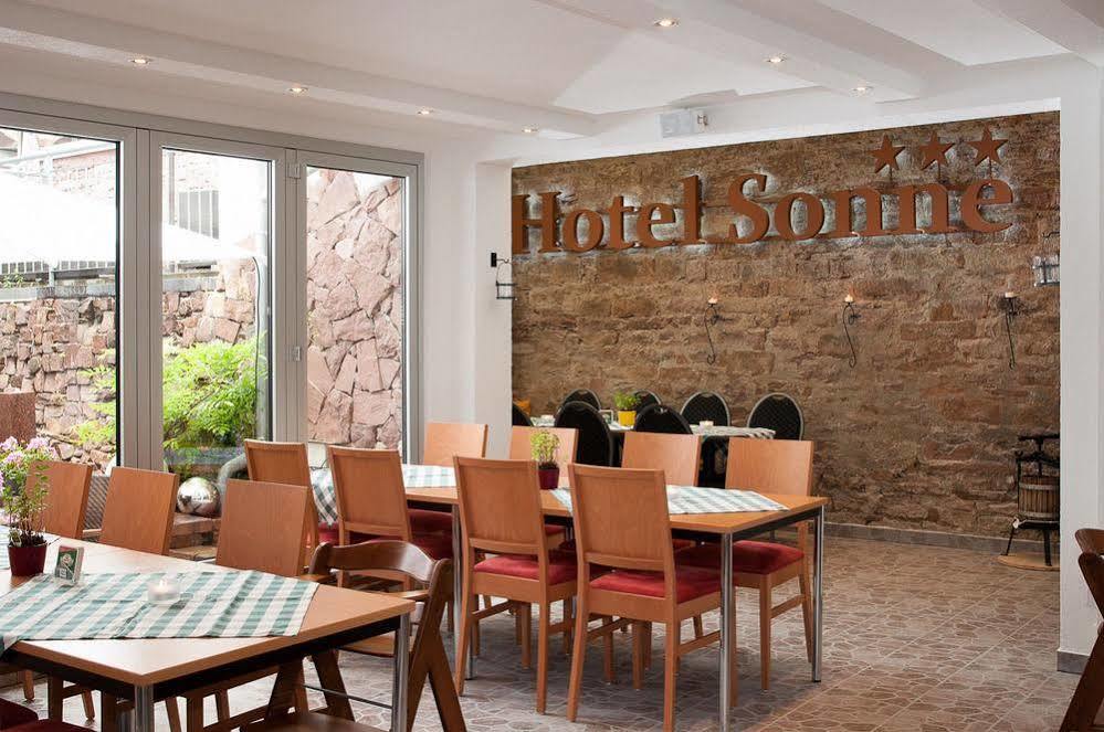 Hotel Sonne Карлсруэ Экстерьер фото